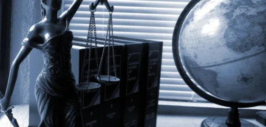 Praca w sądzie – jak zostać prawnikiem?